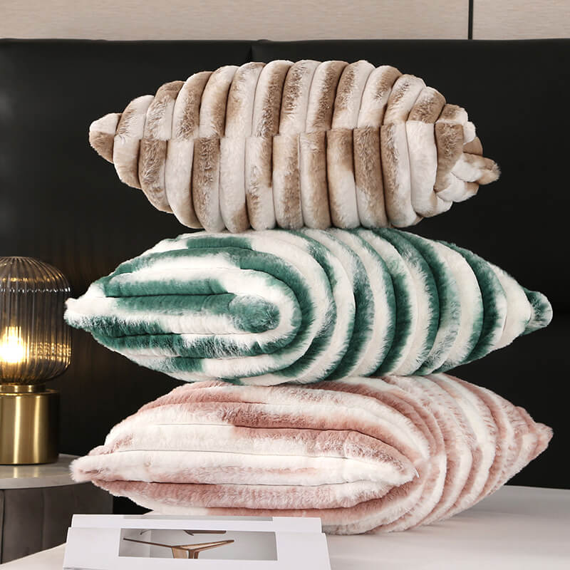 Cuscino decorativo in morbido peluche a blocchi di colore