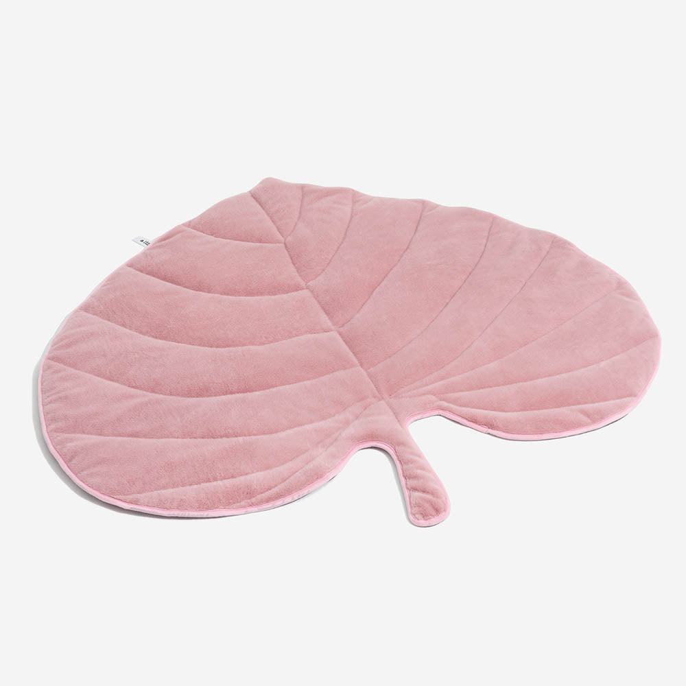 Leaf-Shaped Plush Washable Dog Mat, The Leaf Collector