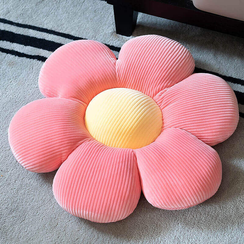 Daisy Flower Decorative Pillow Cushion