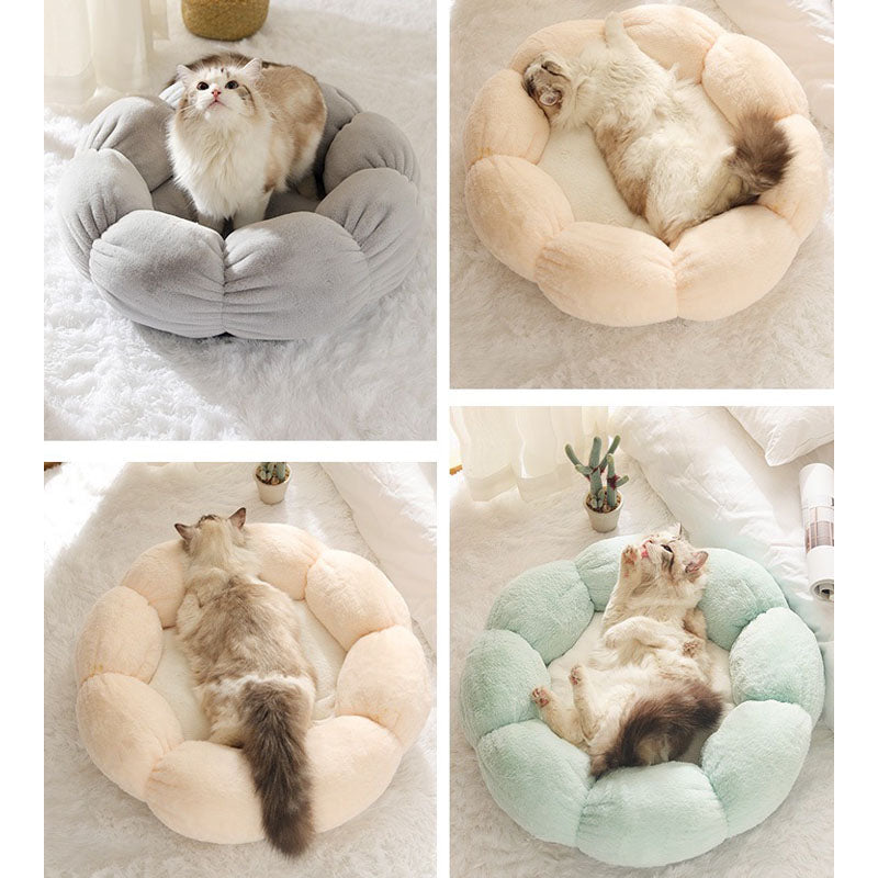 Flower-Shaped Enclosed Cat Bed