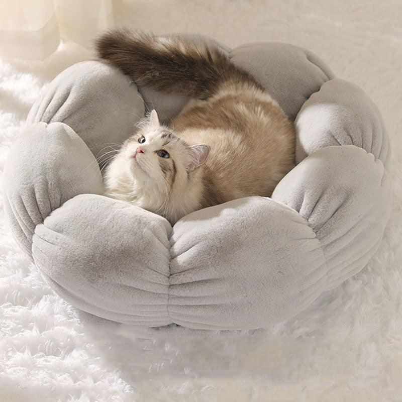 Flower-Shaped Enclosed Cat Bed