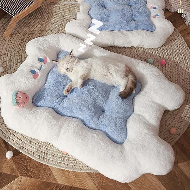 Simpatico letto con cuscino peloso per cani e gatti